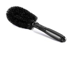 Kefa carlson, na koles�, na auto