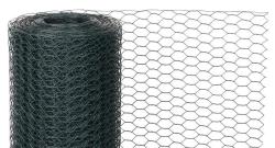 Pletivo GARDEN HEX PVC 1000/13/0,9 mm, zelen�, RAL 6005, �es�hrann�, chovate�sk�, bal. 25
